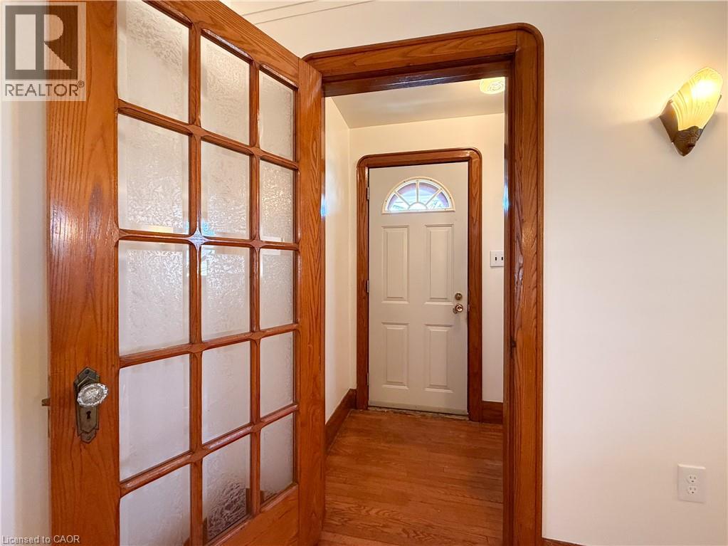 41 CHURCH Street E, Delhi, Ontario, N4B1T5 — Photo 7