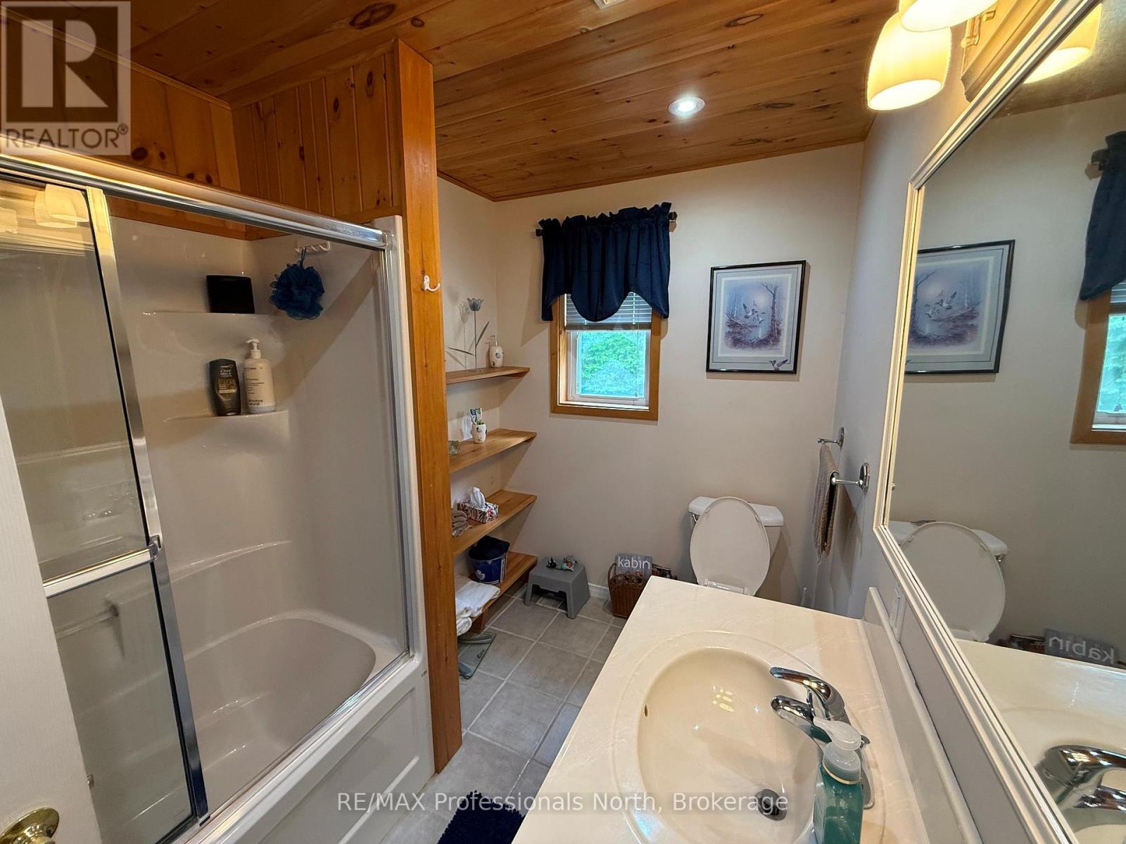 1023 CHESTER CRESCENT - 34