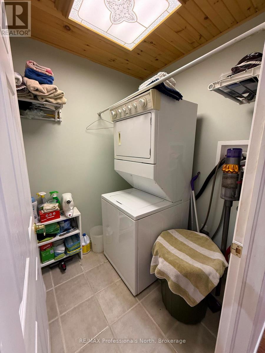 1023 CHESTER CRESCENT - 36