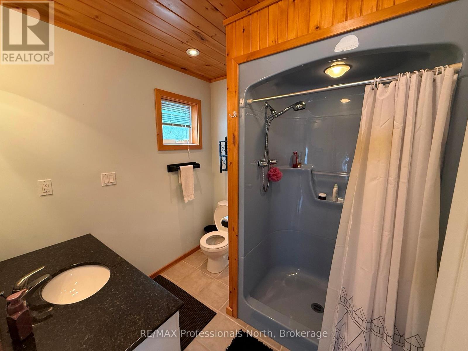 1023 CHESTER CRESCENT - 39