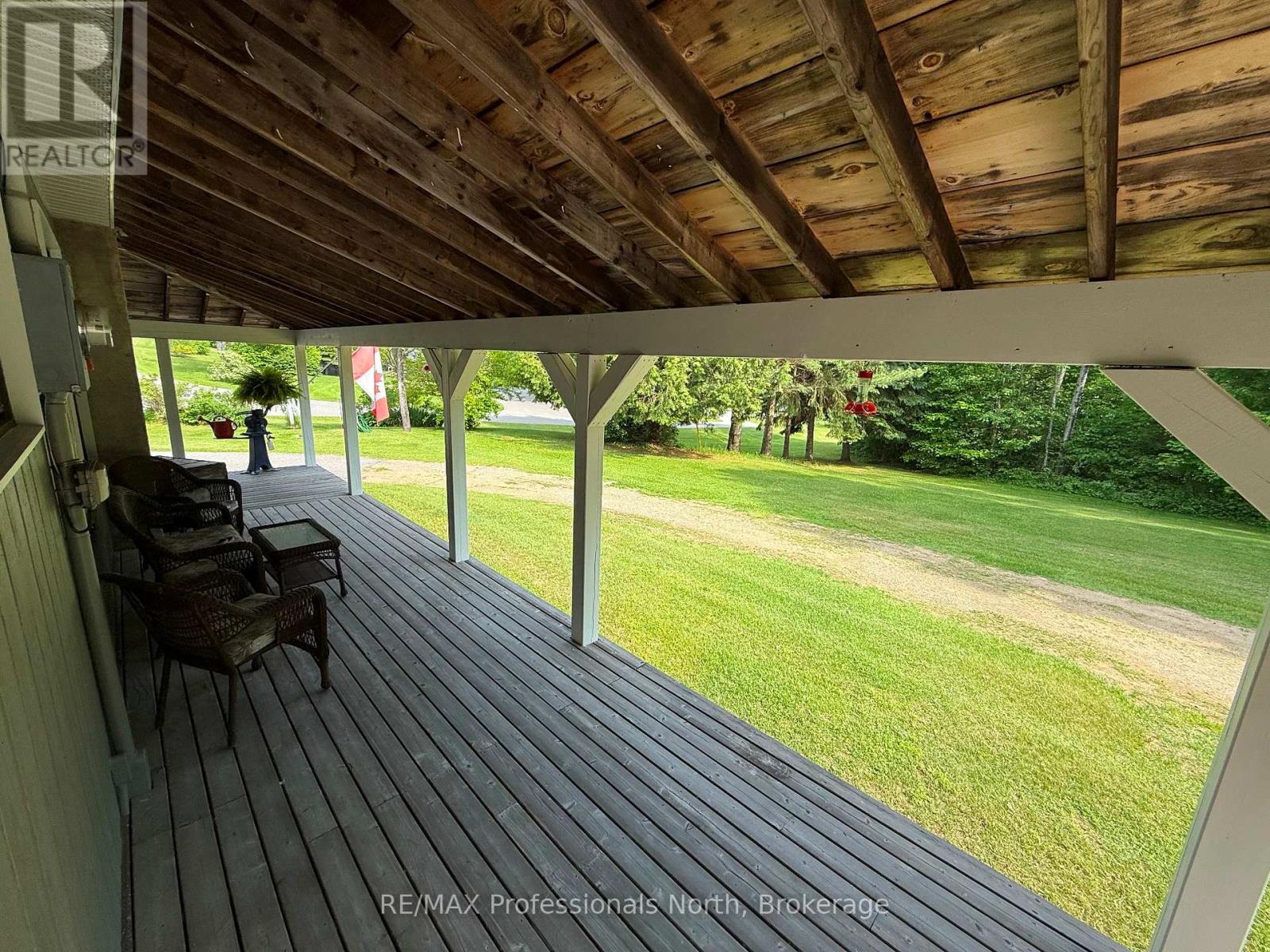 1023 CHESTER CRESCENT - 46