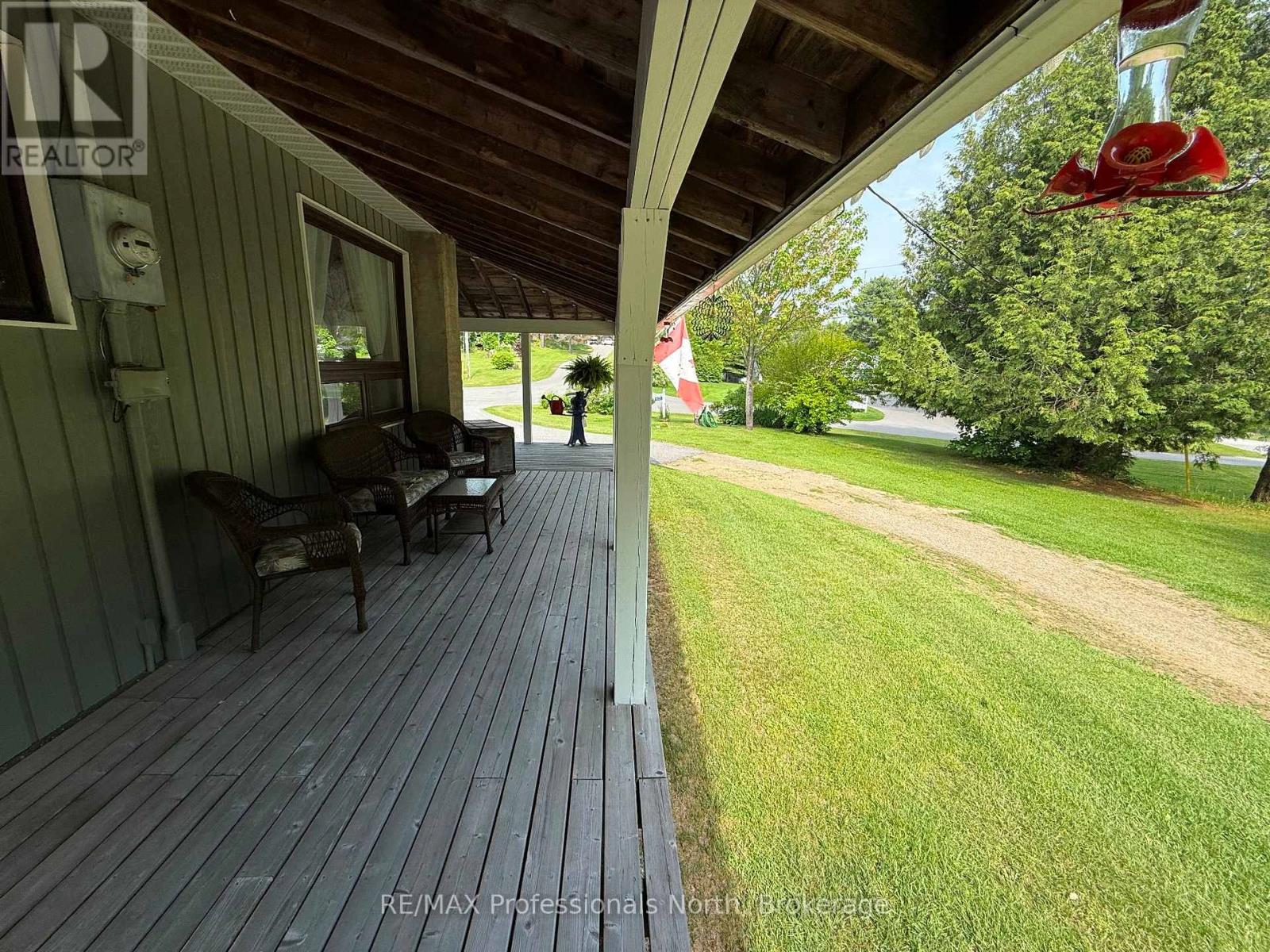 1023 CHESTER CRESCENT - 47