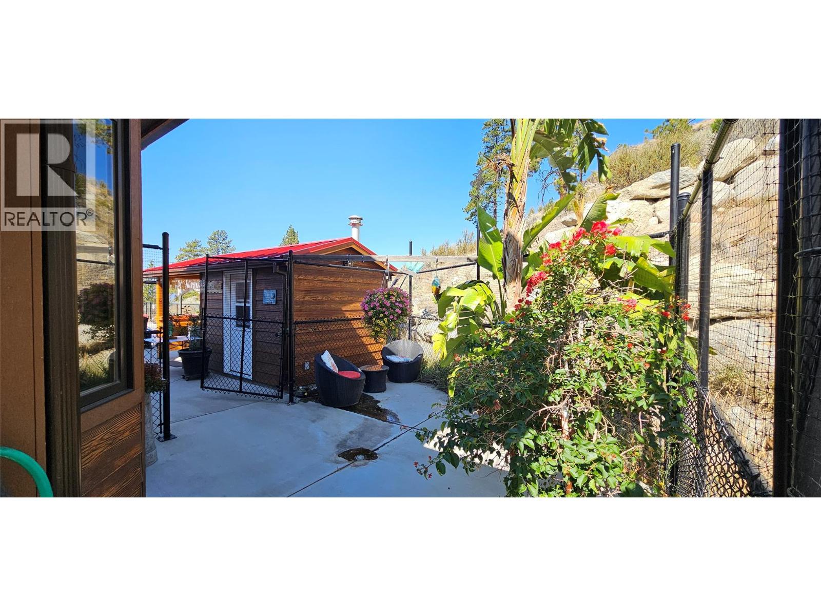 277 Chapman Road - 57