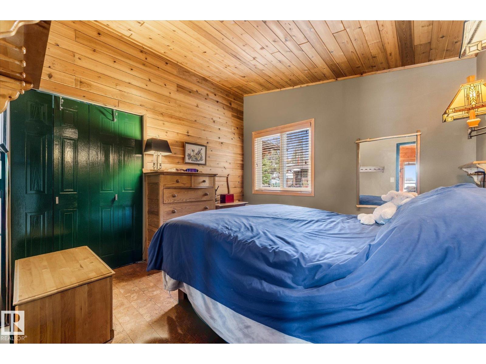 5039 6 St - 21