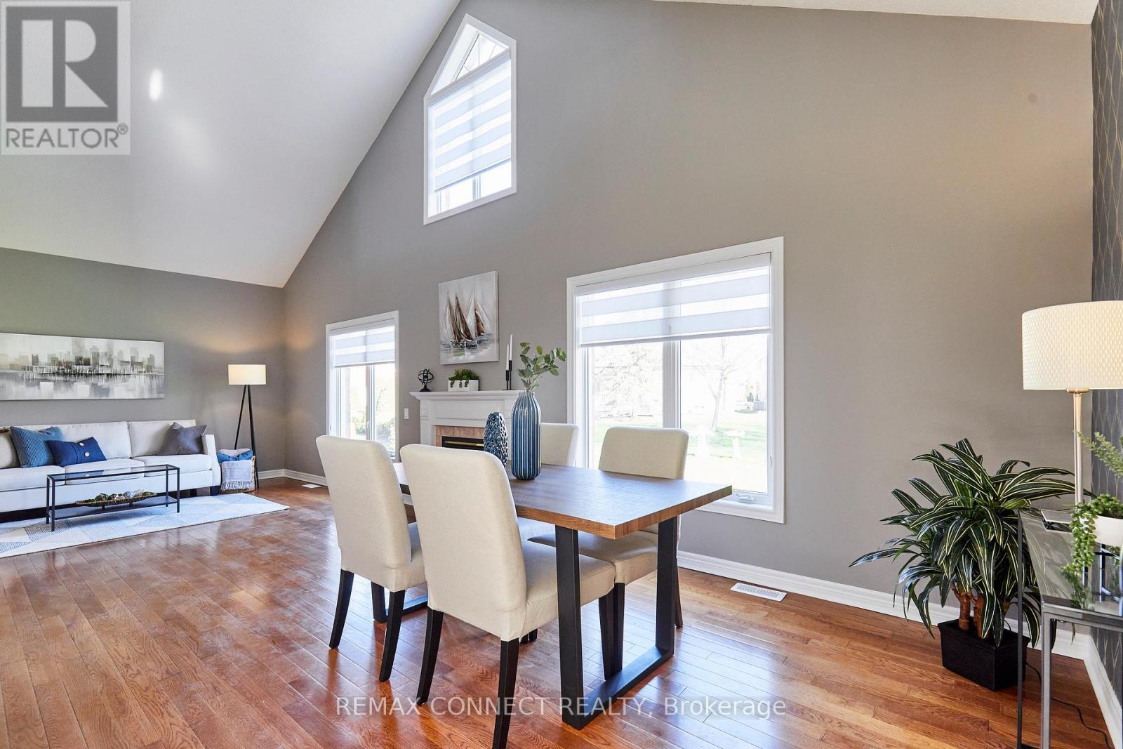 304 WATERBURY CRESCENT - 15
