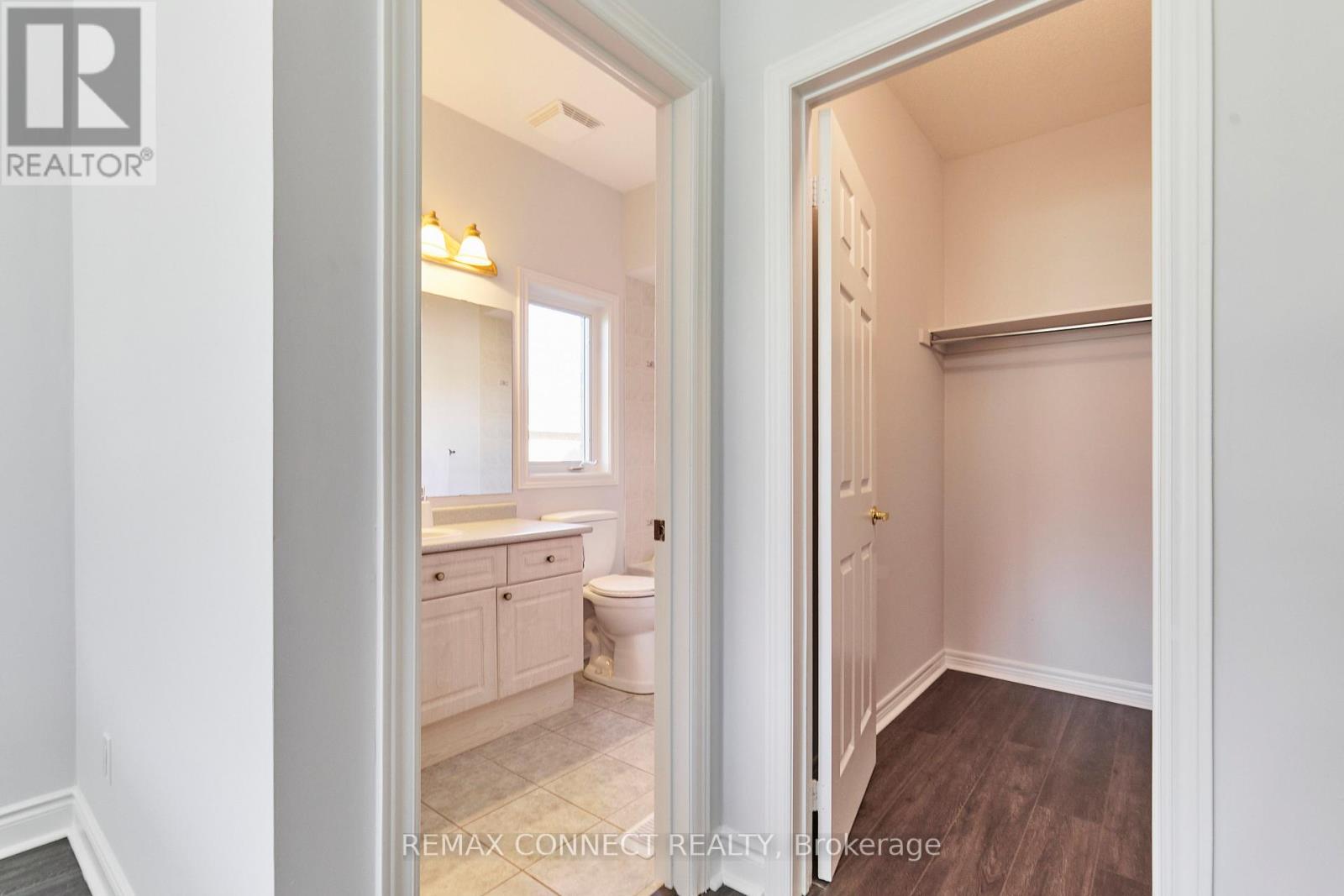 304 WATERBURY CRESCENT - 36