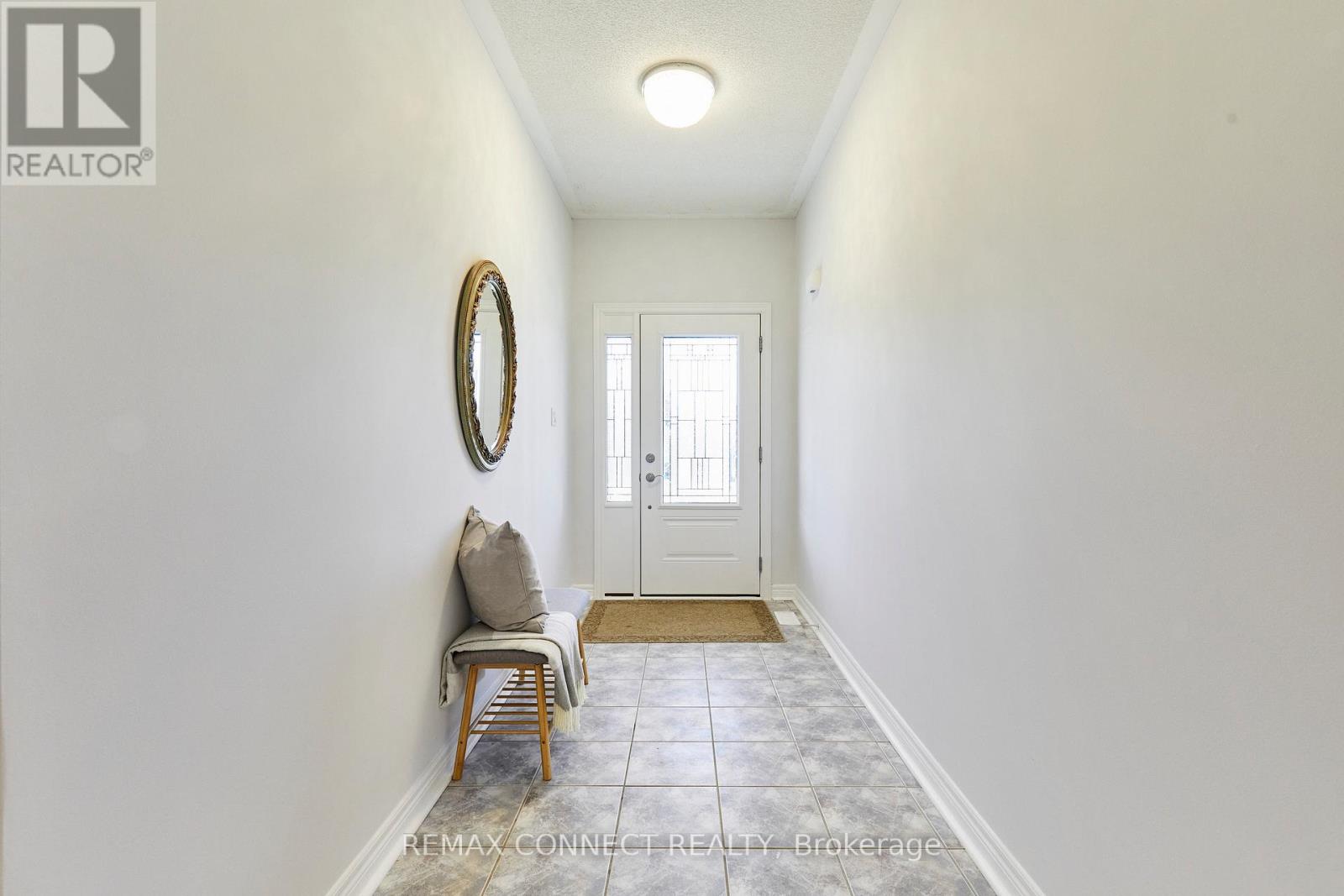 304 WATERBURY CRESCENT - 7