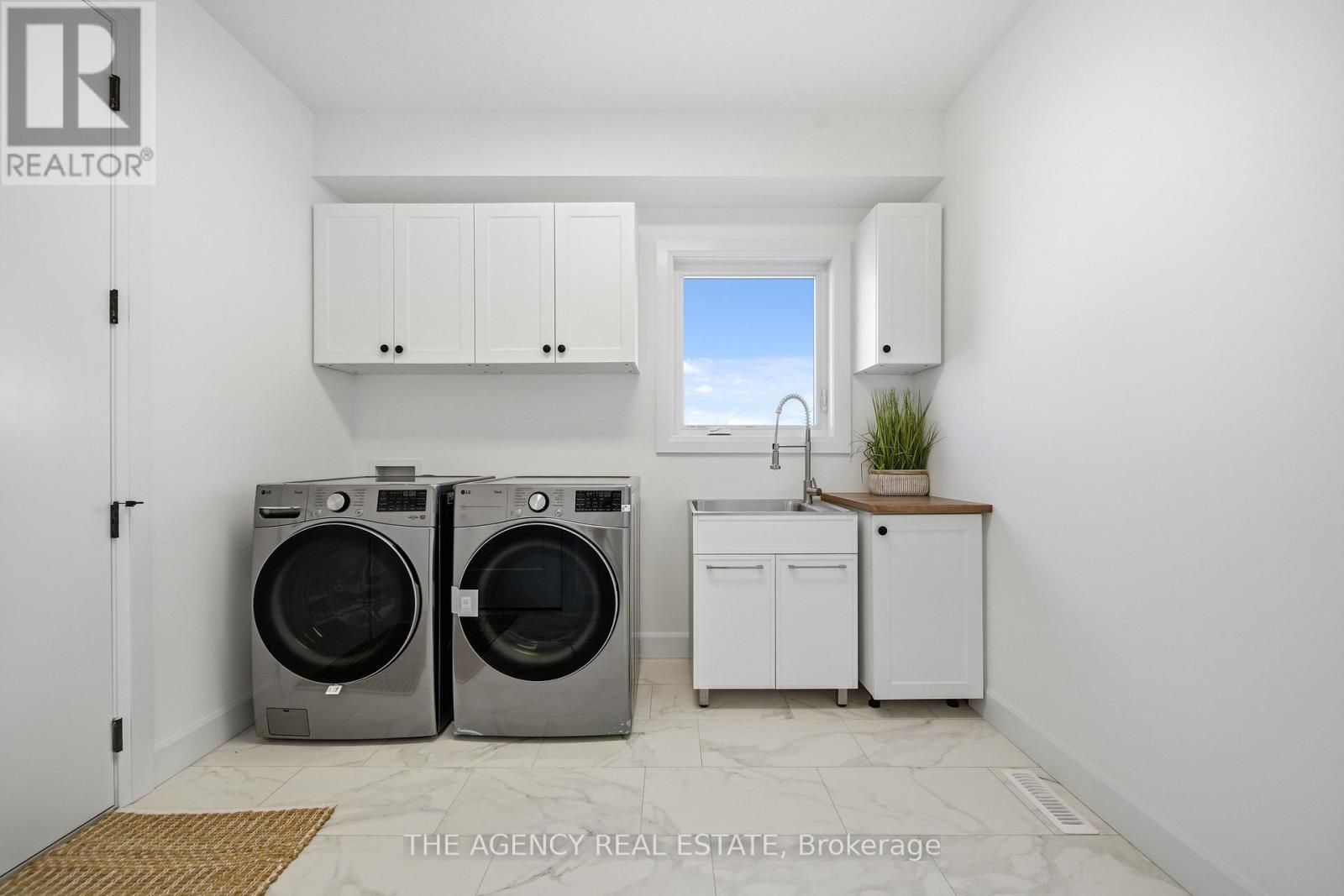 3140 REGIMENT ROAD W - 15
