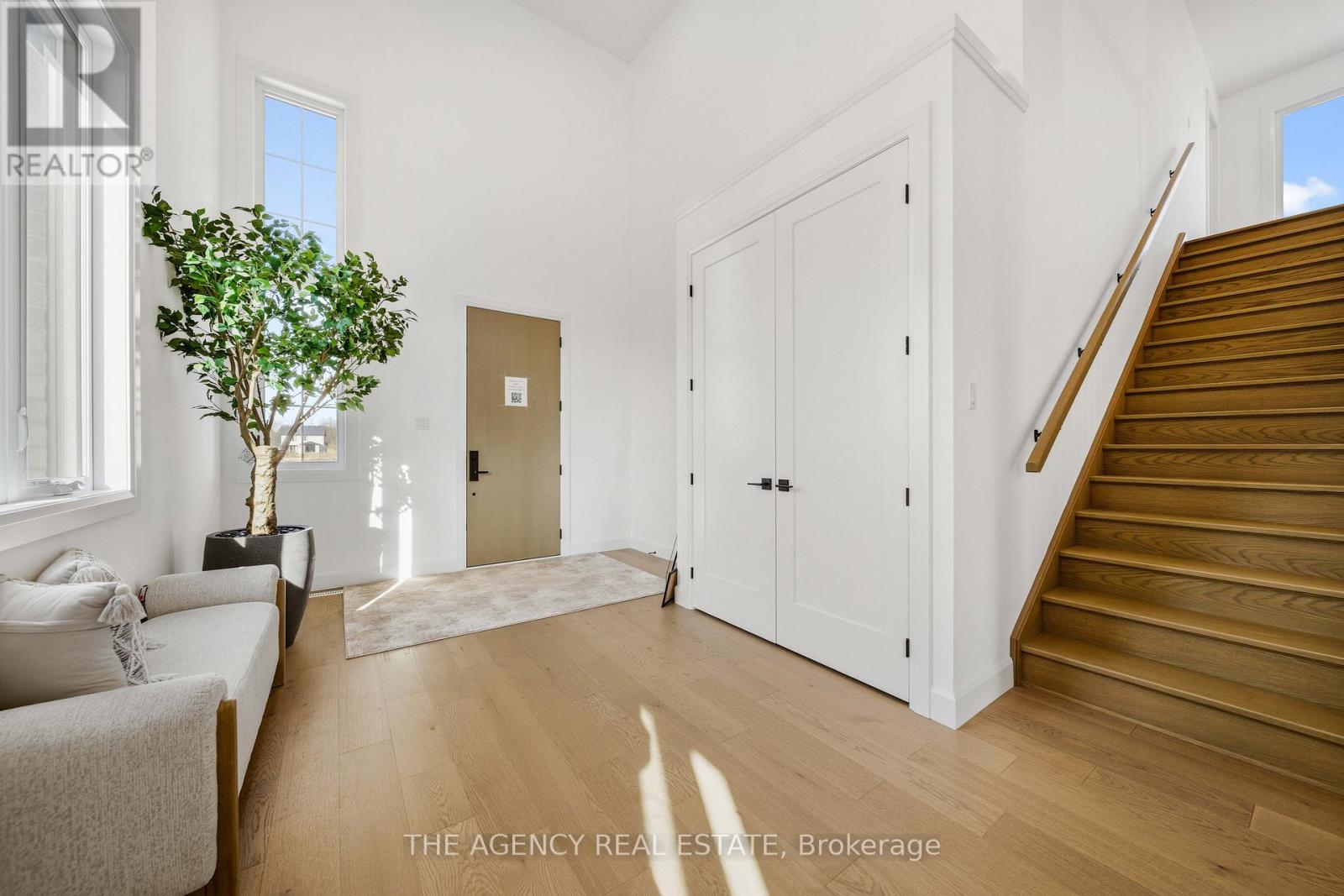 3140 REGIMENT ROAD W - 5