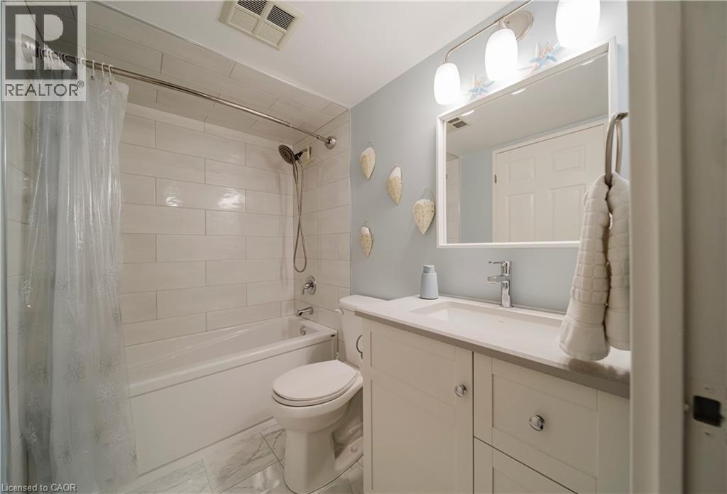 265 WESTCOURT Place Unit# 705, Waterloo, Ontario, N2L6E4 — Photo 25