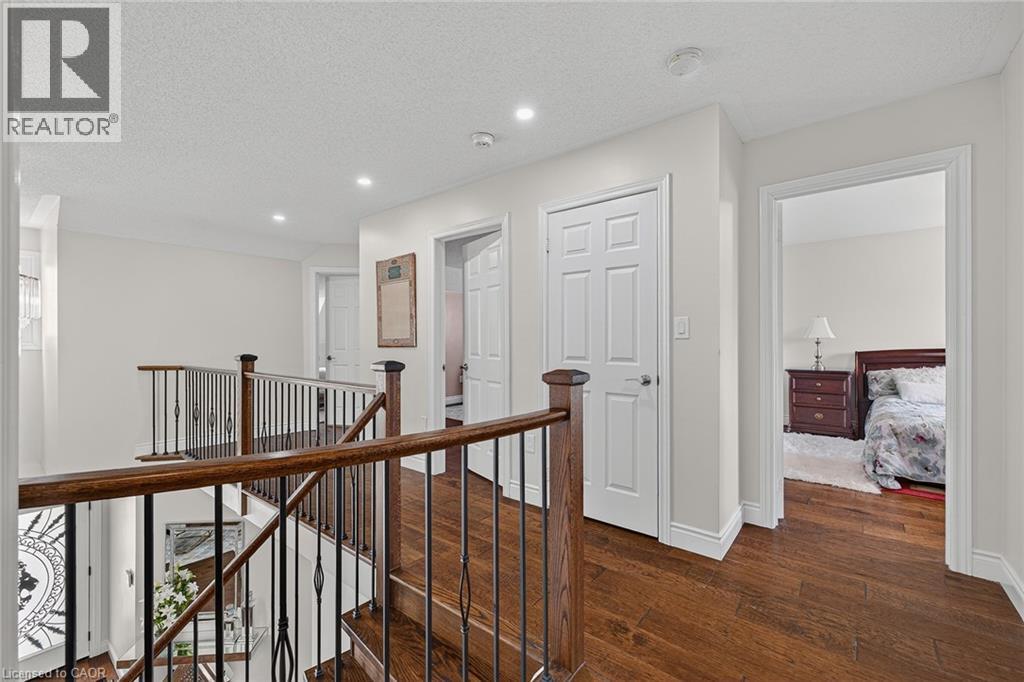 79 HOLBROOK Crescent - 19