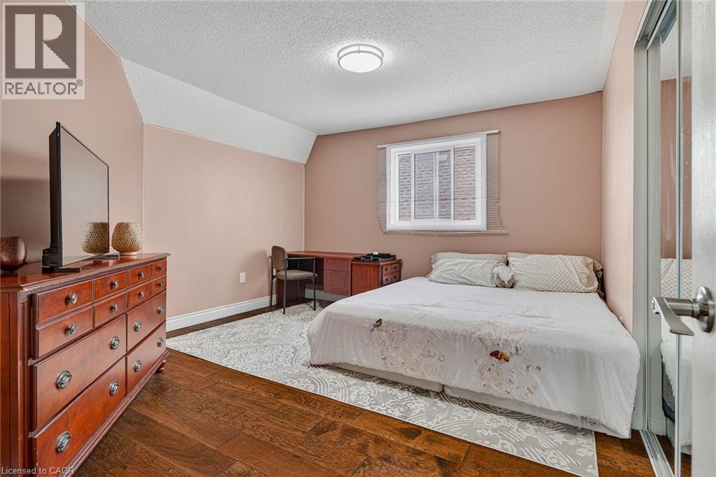 79 HOLBROOK Crescent - 21