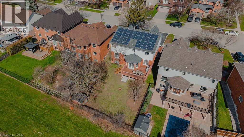 79 HOLBROOK Crescent - 35
