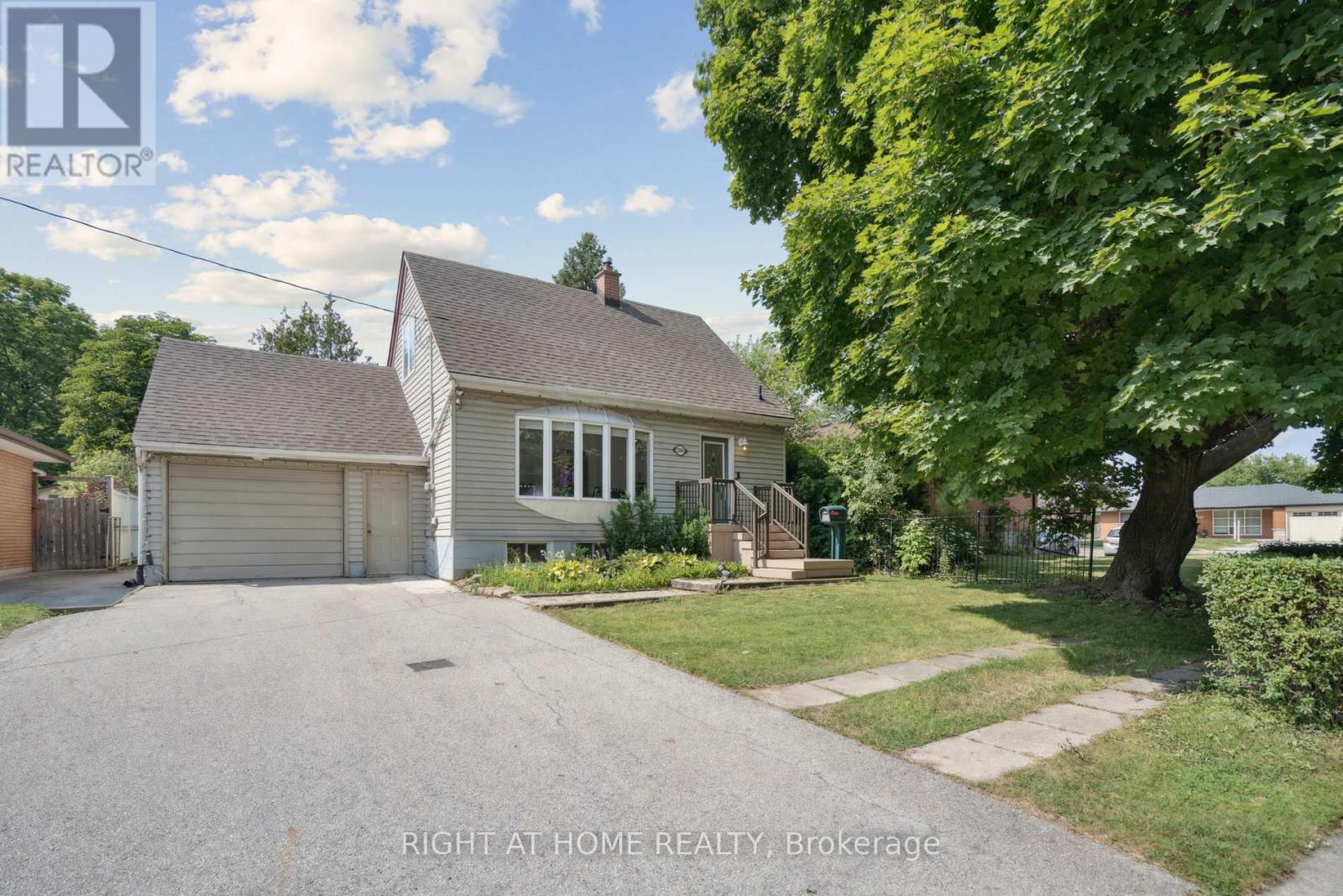 2343 MOUNTAINSIDE DRIVE - 2