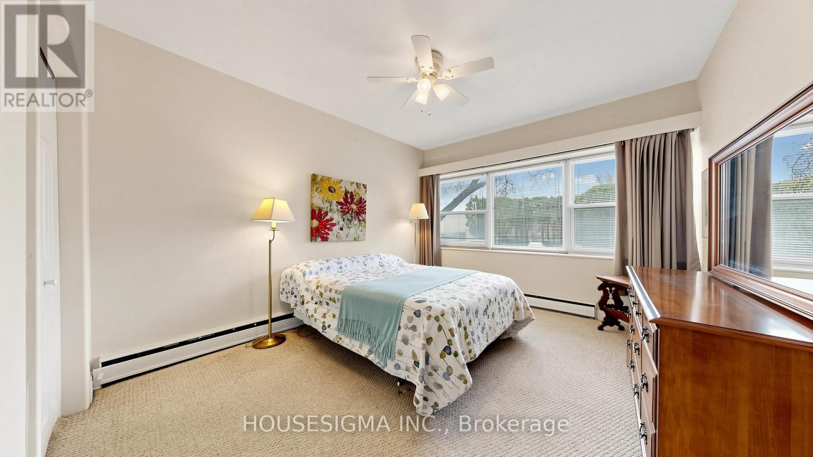 #9 824 BRANT STREET - 12