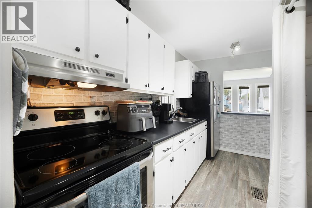 1159 FELIX AVENUE — photo 15