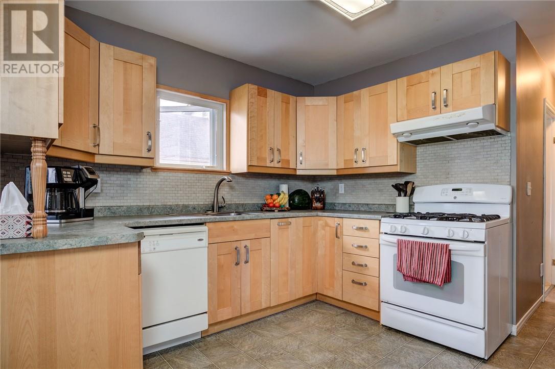 17 Coulson Street, Capreol, Ontario, p0m1h0 — Photo 3