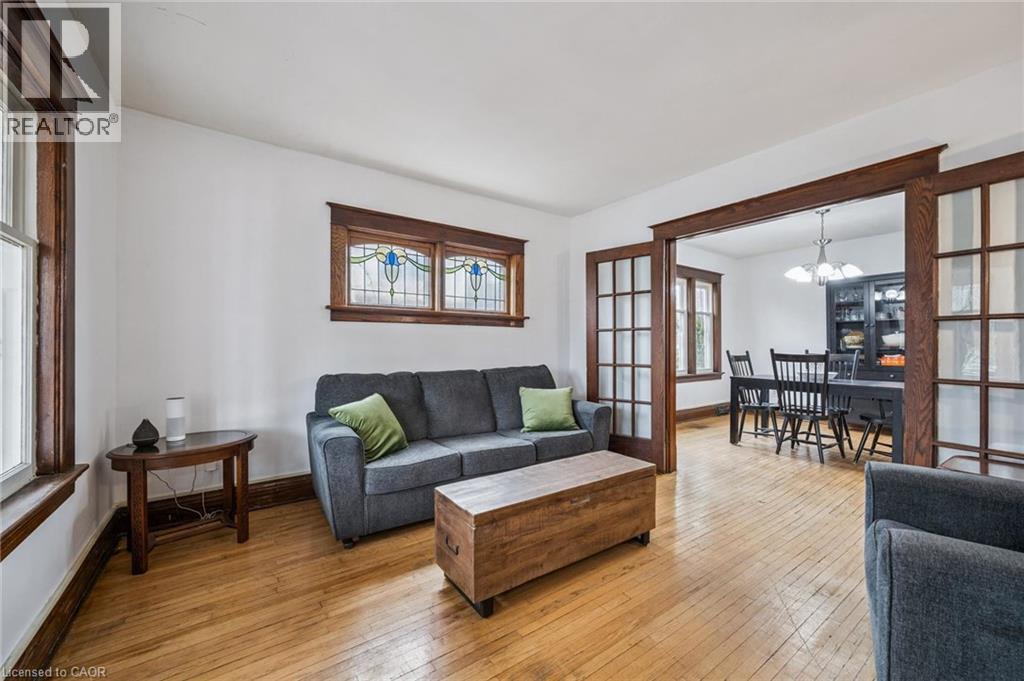 9 SPADINA Road E, Kitchener, Ontario, N2M3X2 — Photo 8