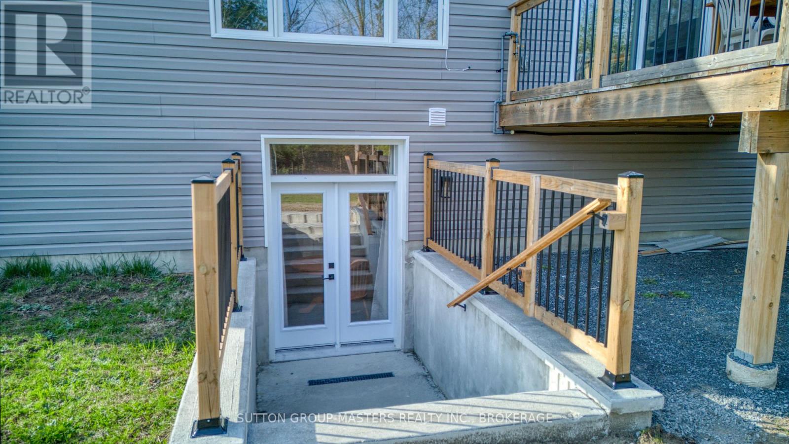 12 PETWORTH ROAD - 36