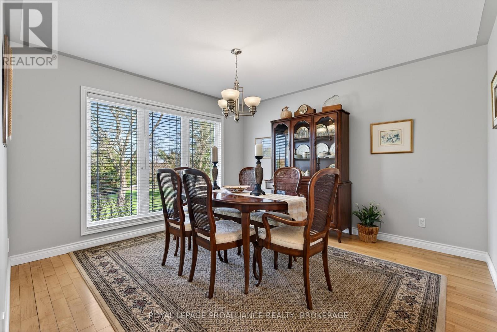 3920 MIDDLE WOODLAND DRIVE — photo 12