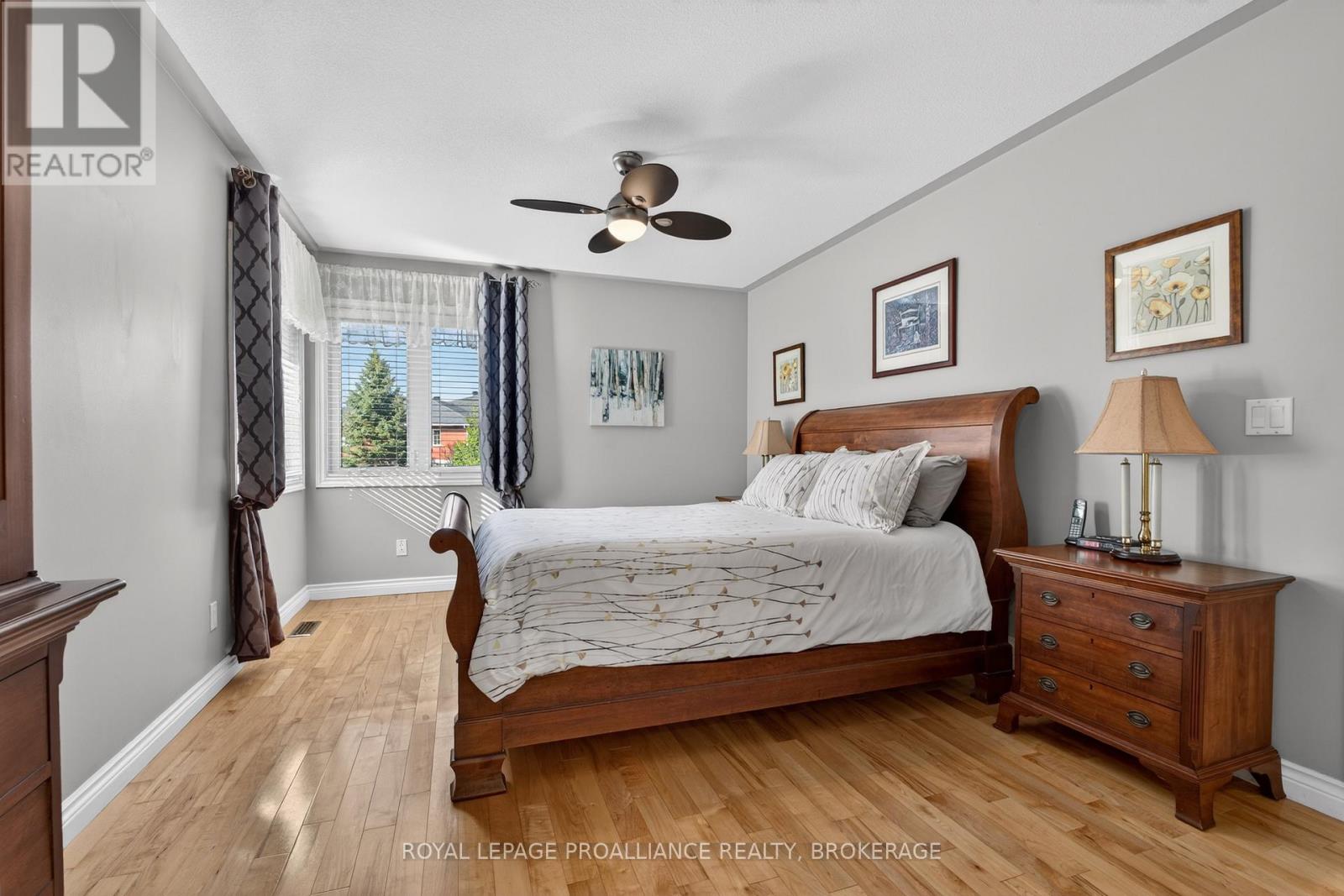 3920 MIDDLE WOODLAND DRIVE — photo 13