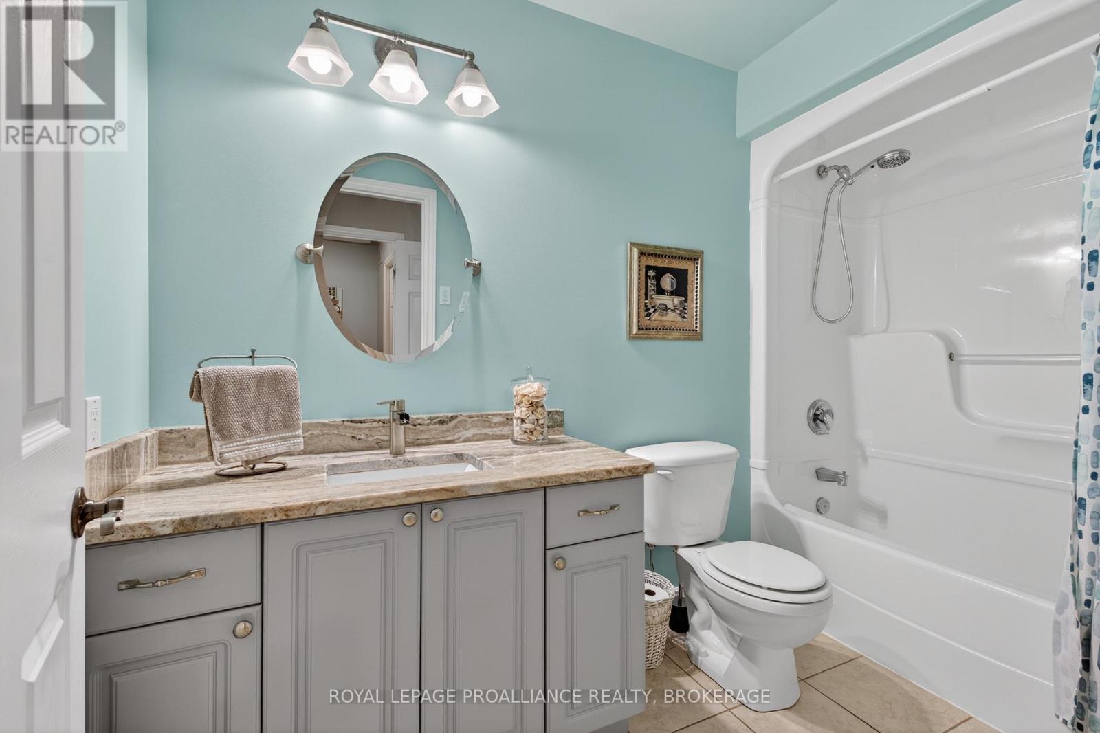 3920 MIDDLE WOODLAND DRIVE — photo 16