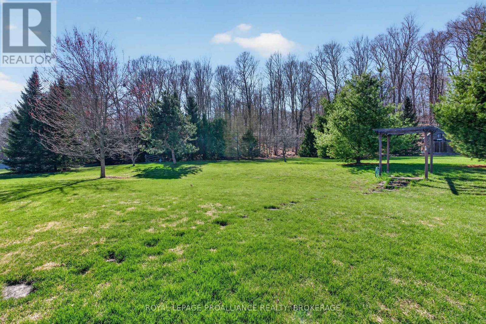 3920 MIDDLE WOODLAND DRIVE — photo 25