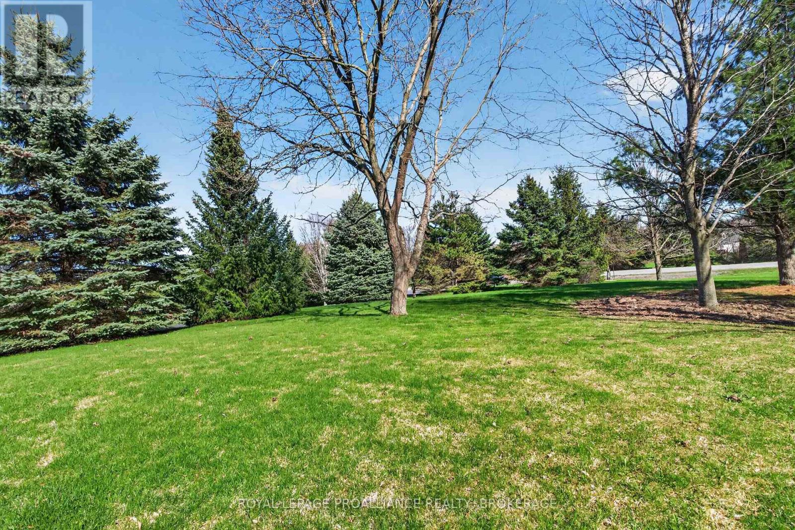 3920 MIDDLE WOODLAND DRIVE — photo 32