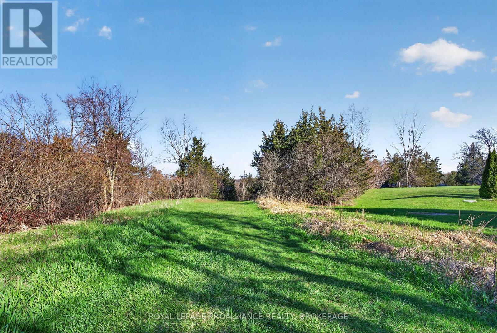 3920 MIDDLE WOODLAND DRIVE — photo 42