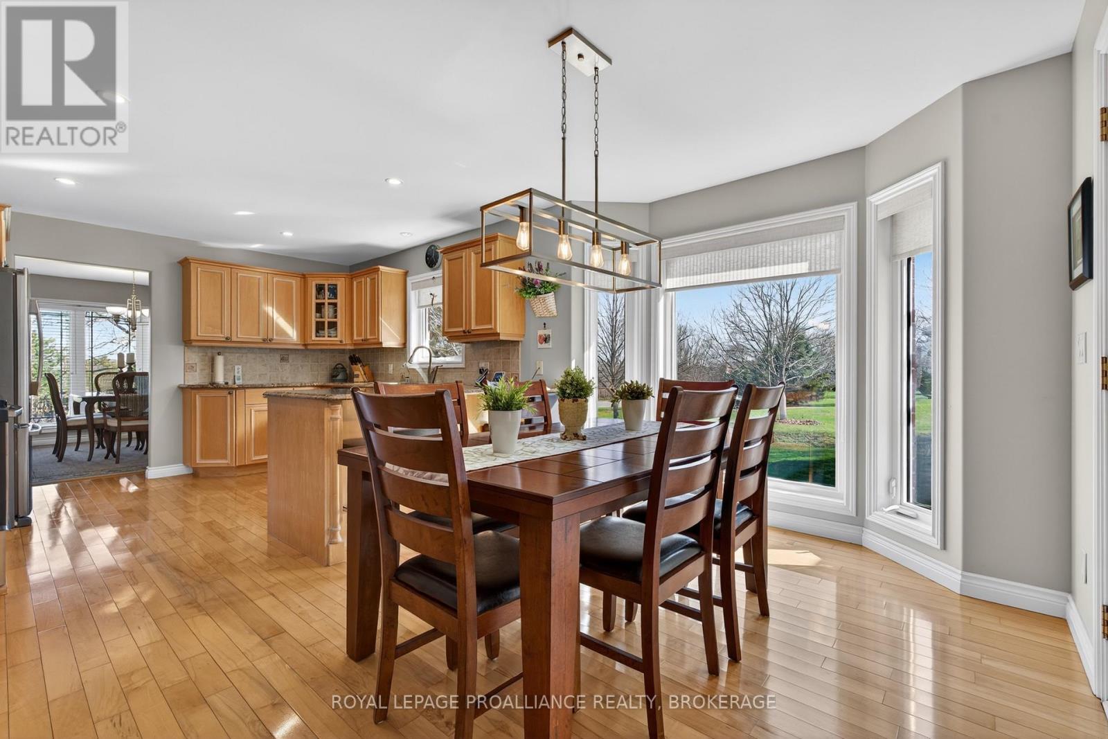 3920 MIDDLE WOODLAND DRIVE — photo 8