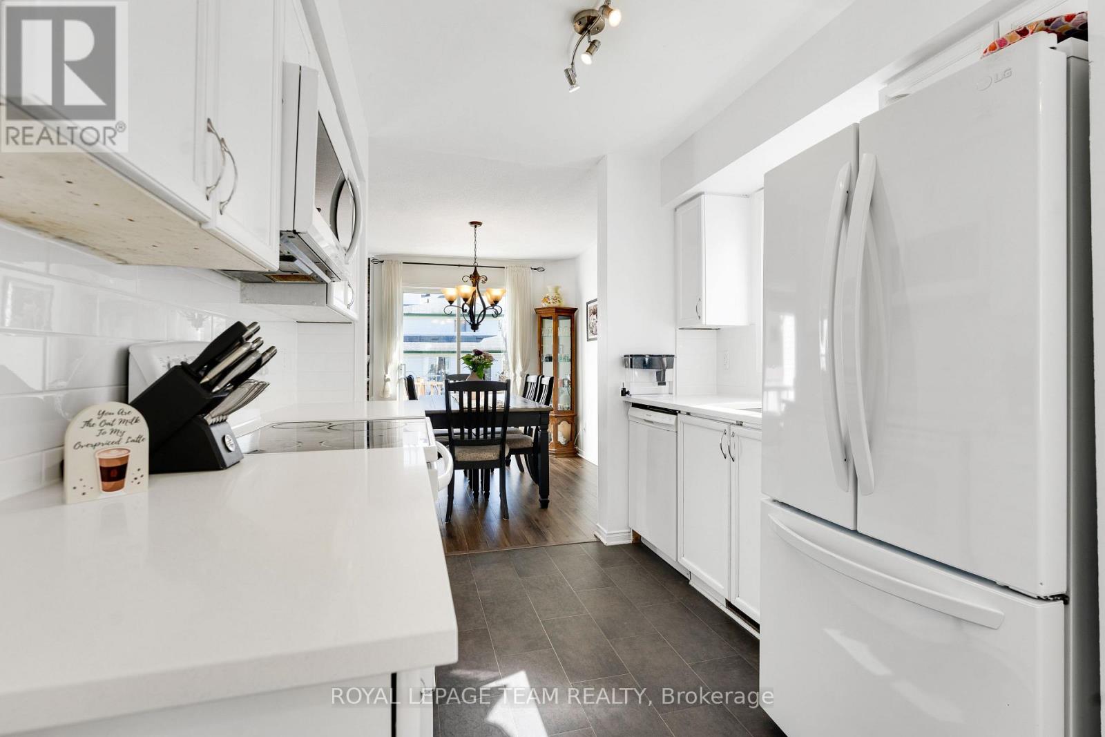 11 LIETTE COURT - 16