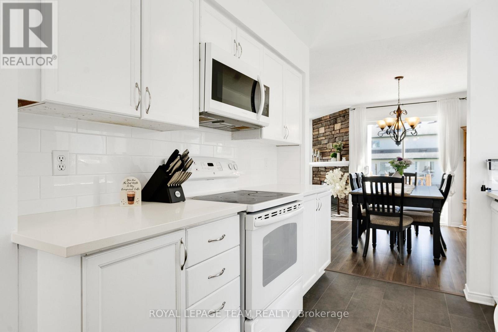 11 LIETTE COURT - 17