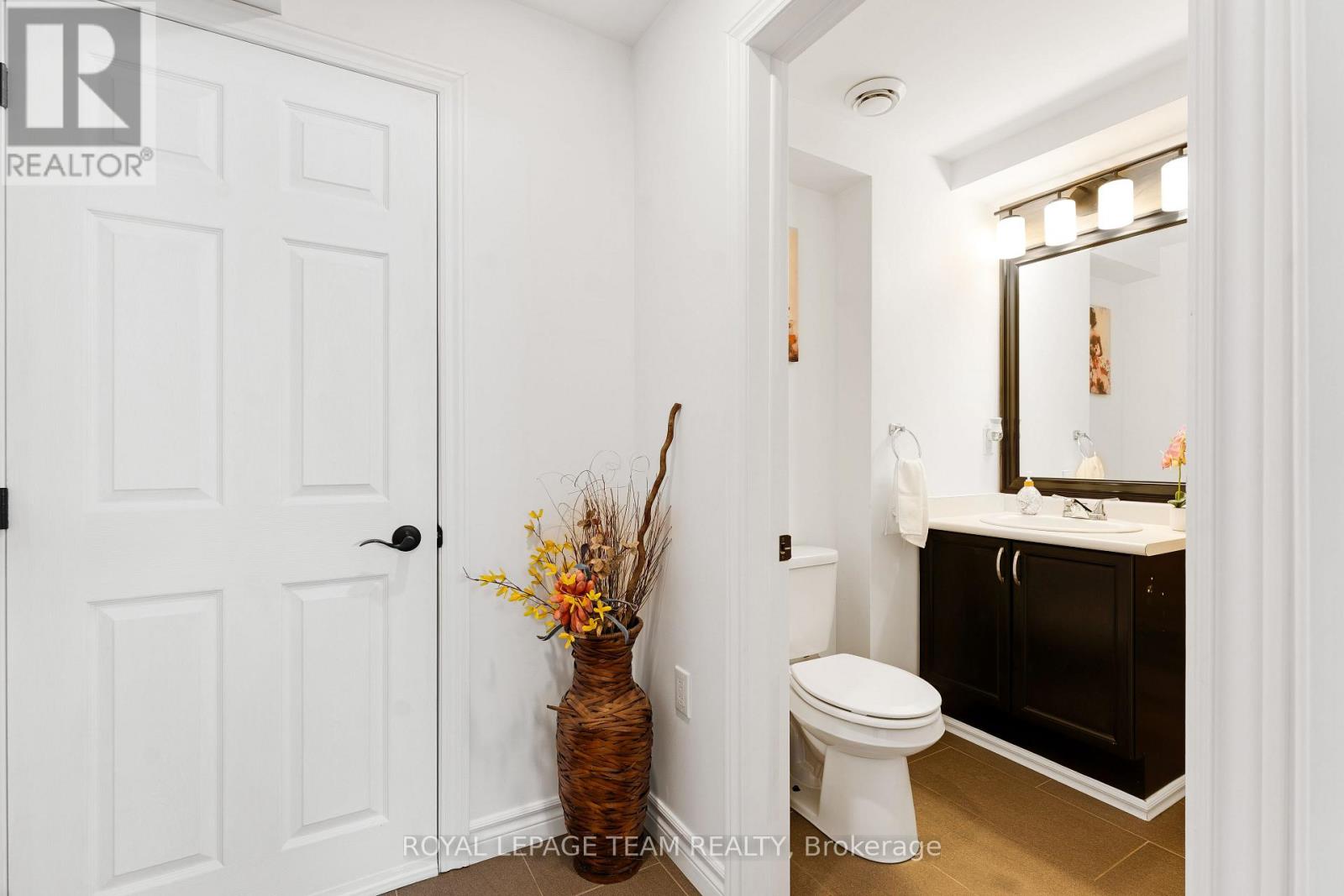 11 LIETTE COURT - 32
