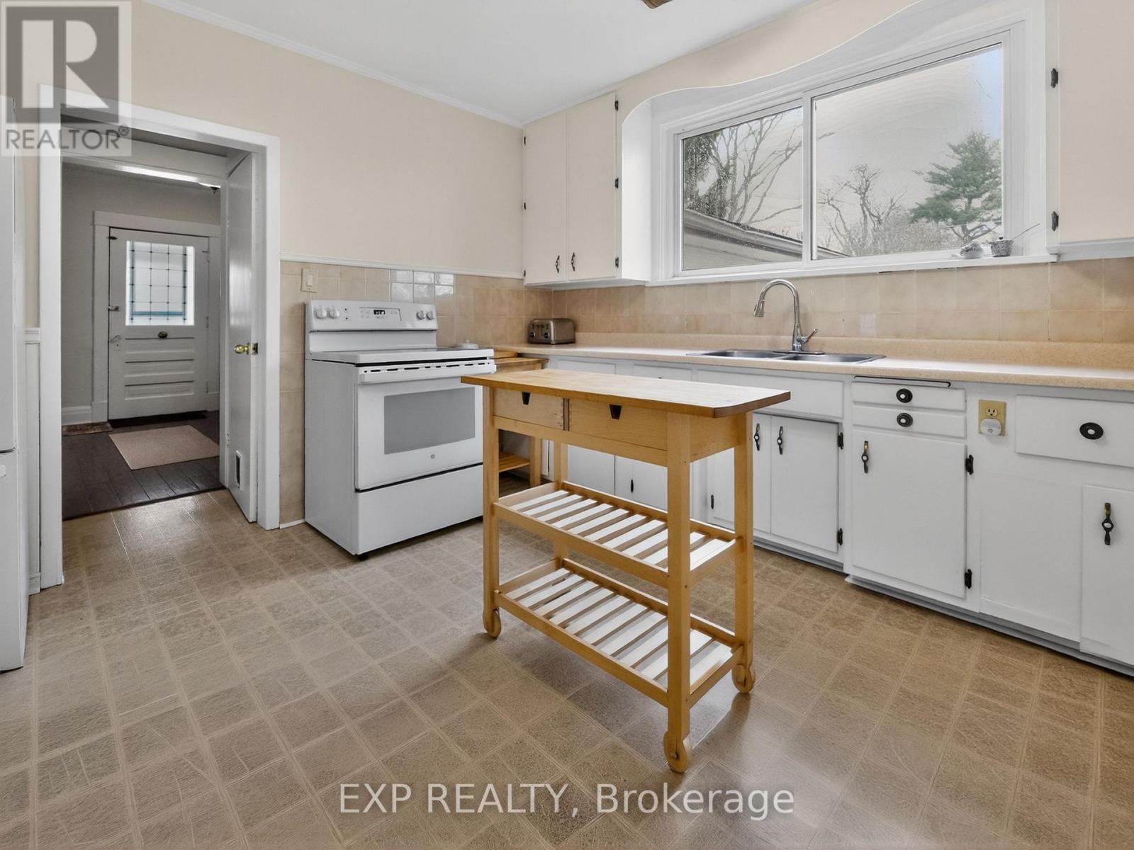 6328 GORE STREET - 35