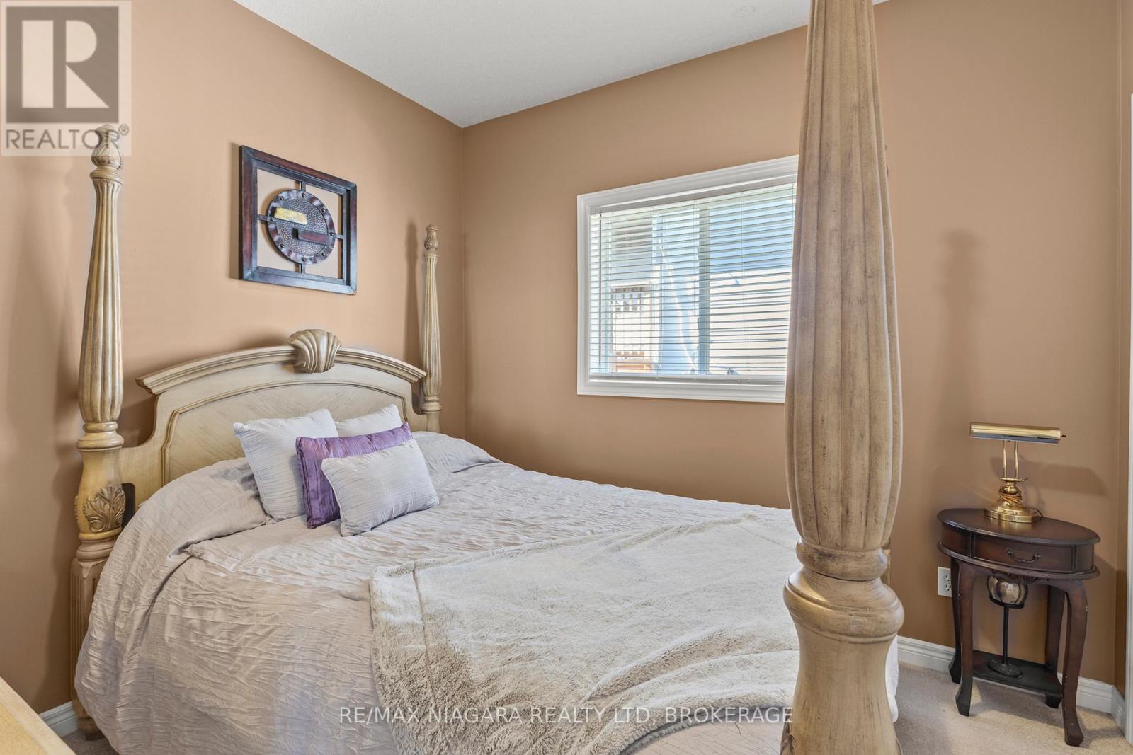 3579 CARVER STREET - 19
