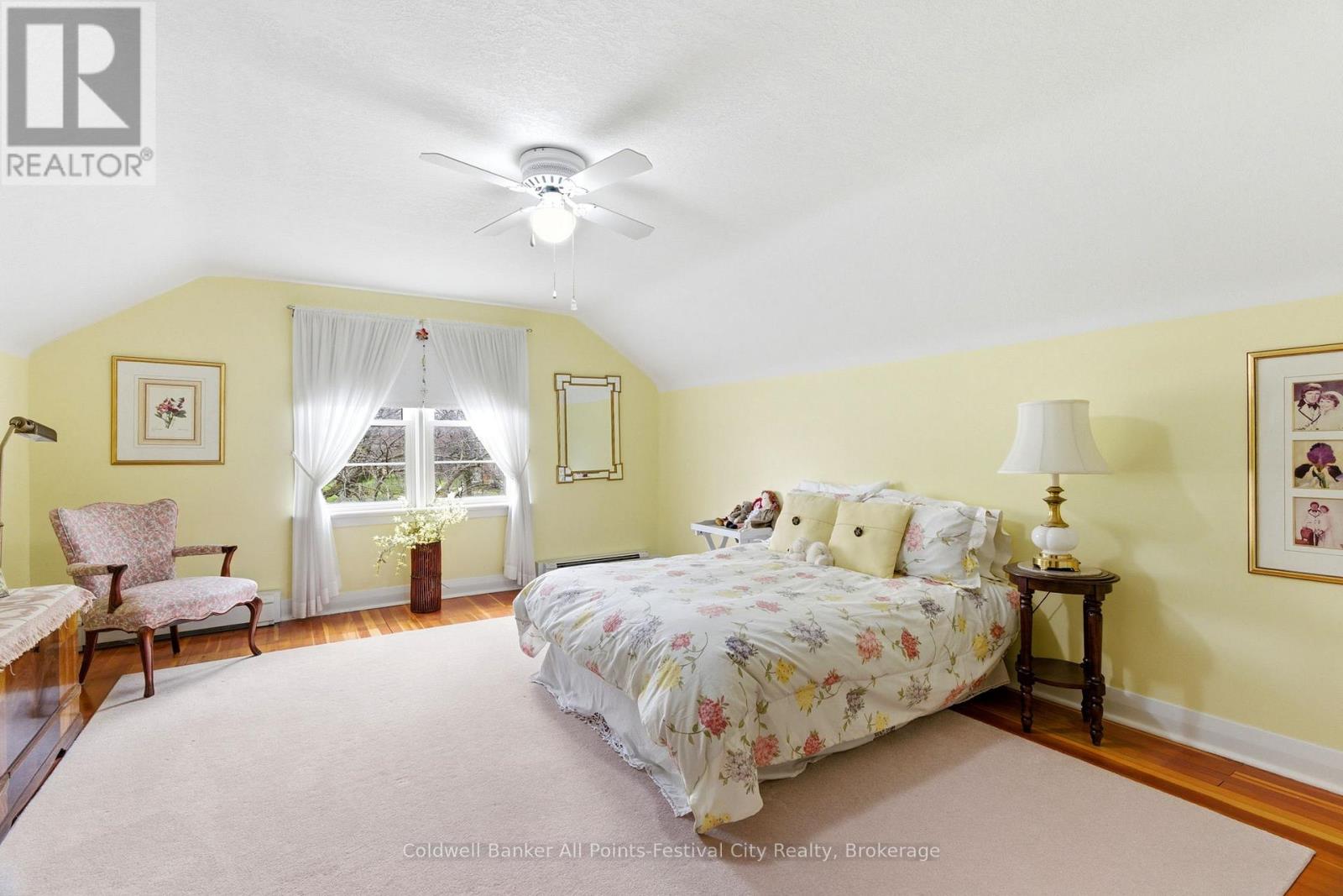 101 WATERLOO STREET N - 32