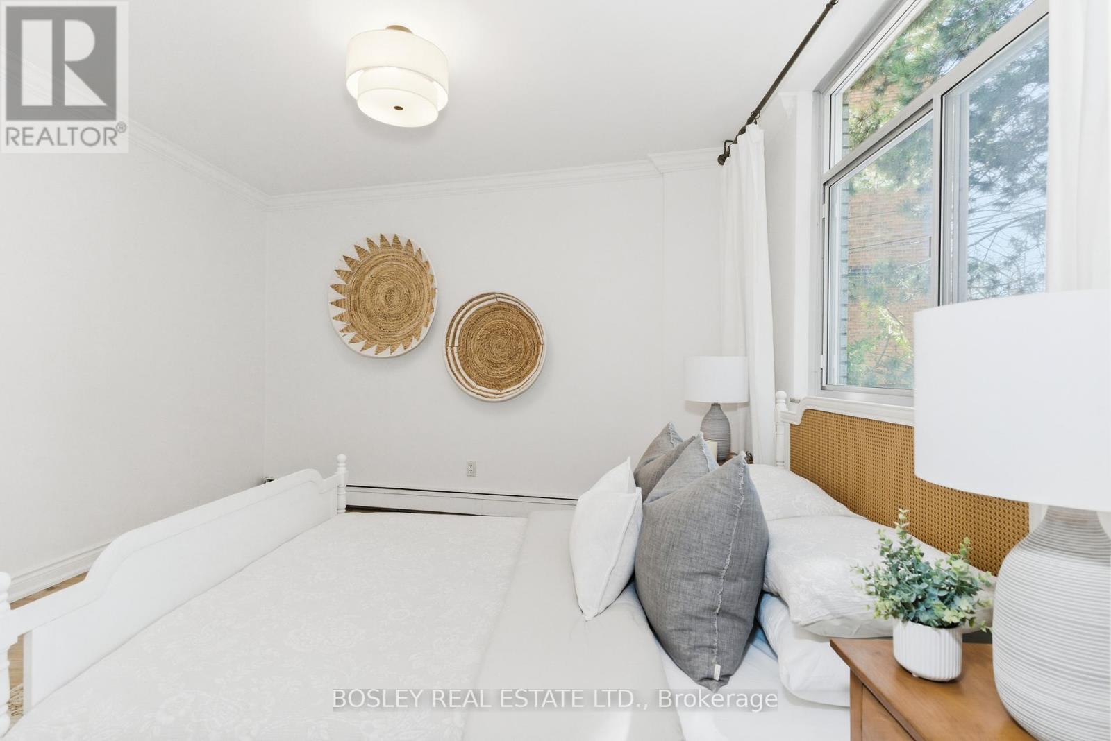 #210 335 LONSDALE ROAD - 21
