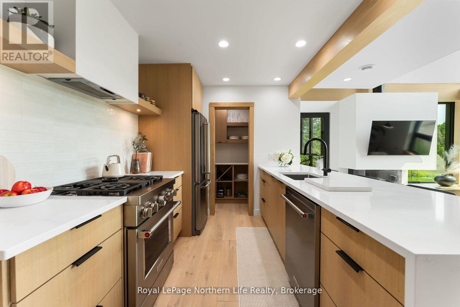 466 OUELLETTE ROAD - Image 15