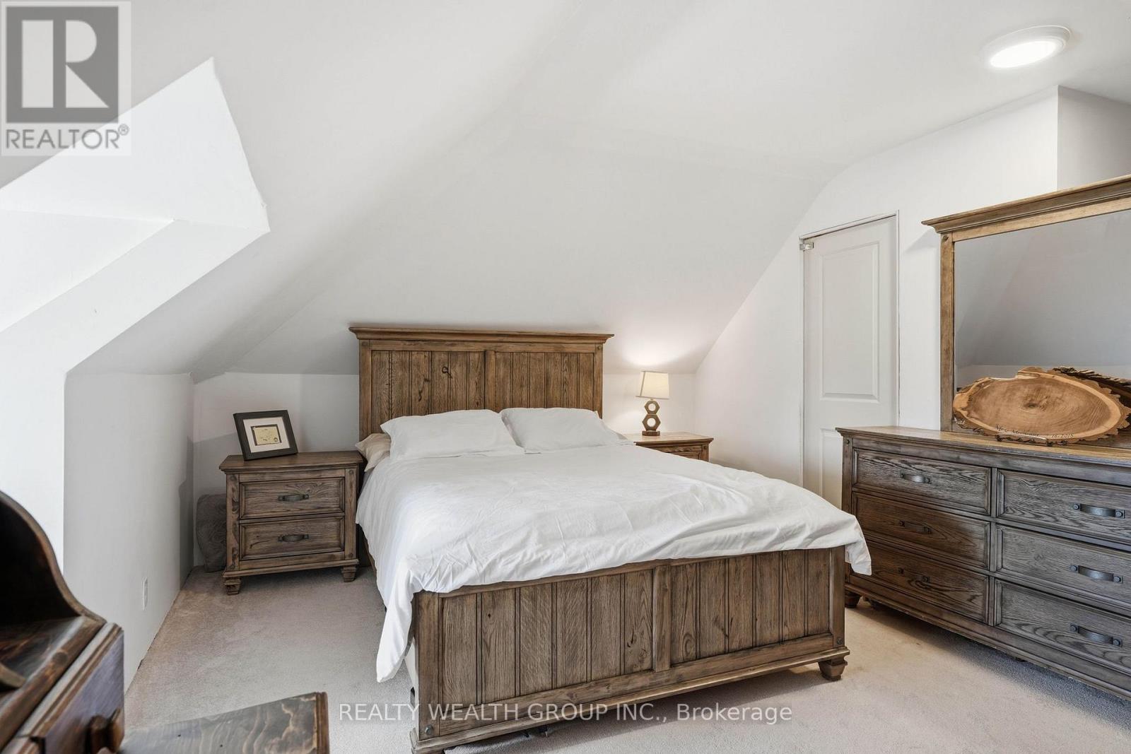 1678 DAVID STREET - 31
