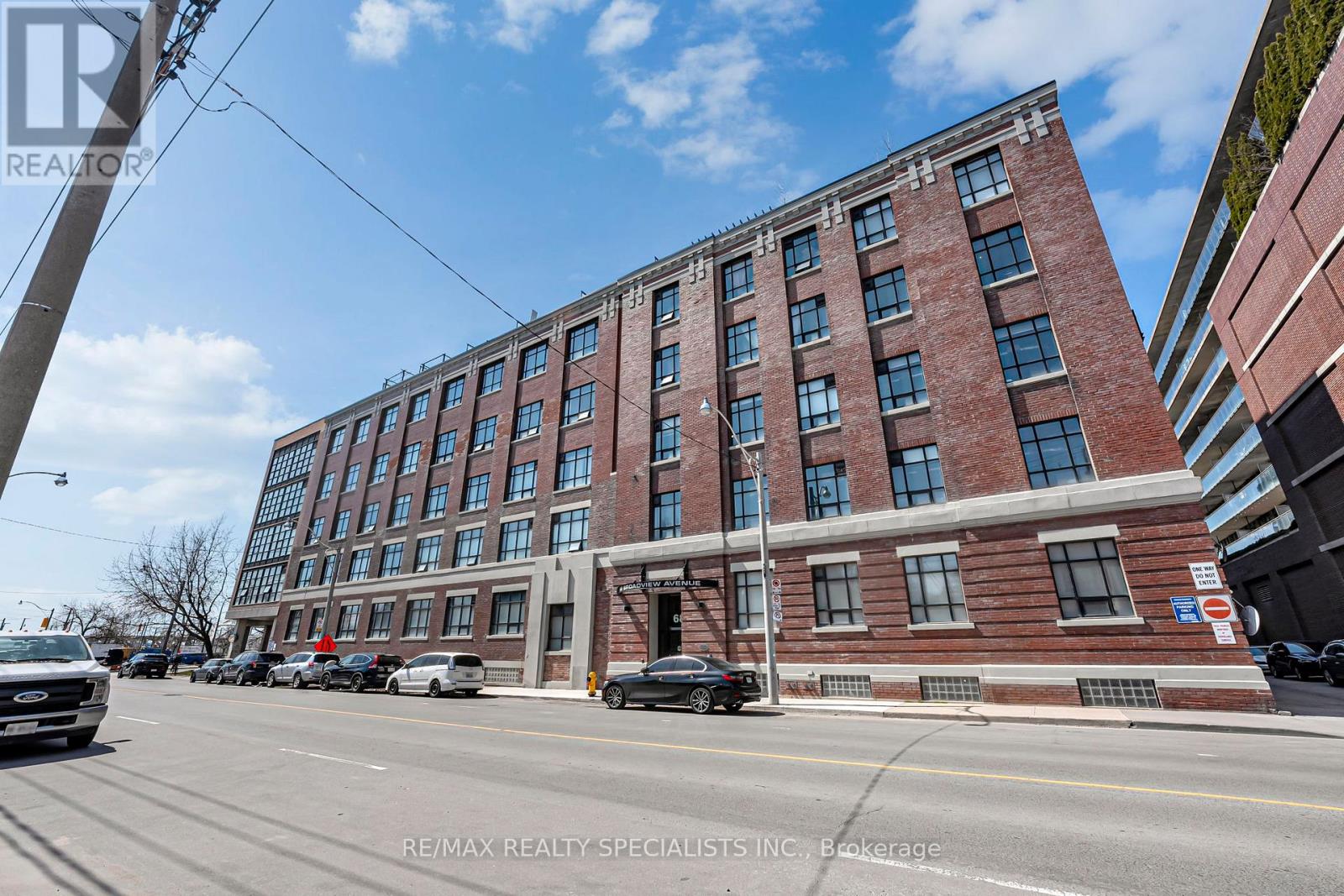 520 - 68 BROADVIEW AVENUE