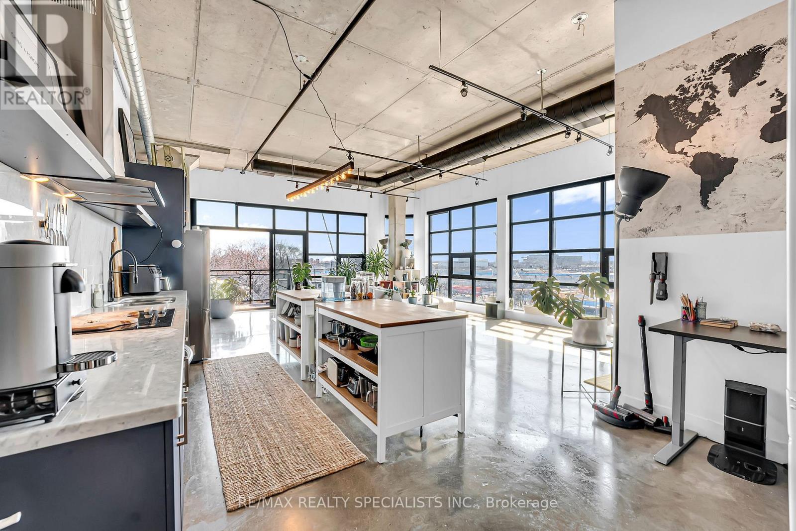 #520 68 BROADVIEW AVENUE - 4