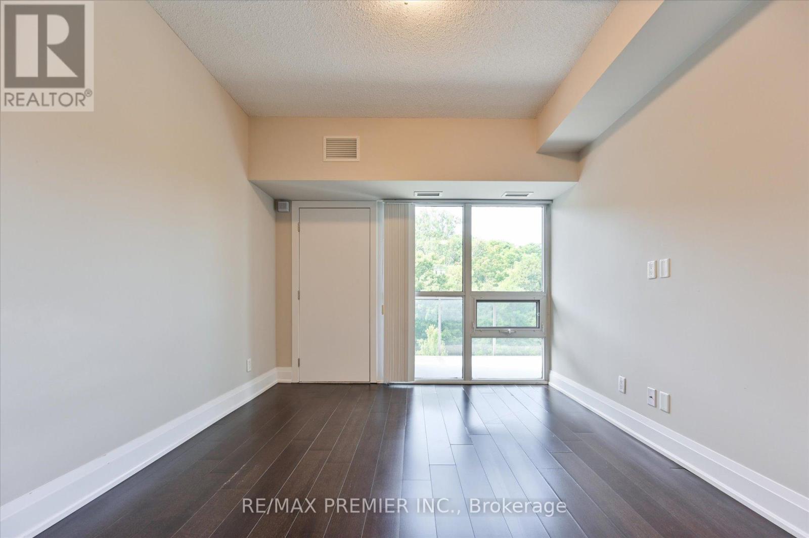 #517 8302 ISLINGTON AVENUE - 18