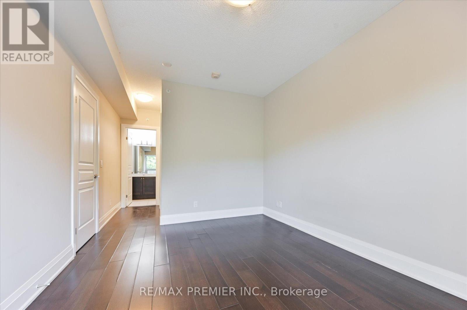 #517 8302 ISLINGTON AVENUE - 19