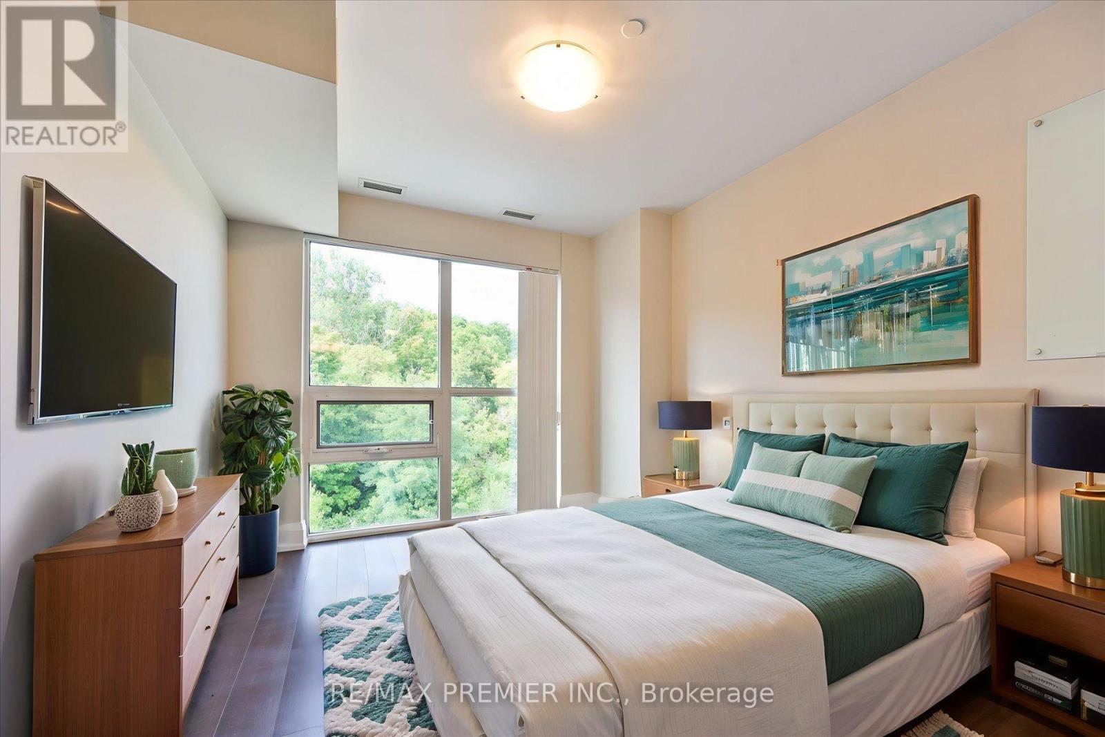 #517 8302 ISLINGTON AVENUE - 22