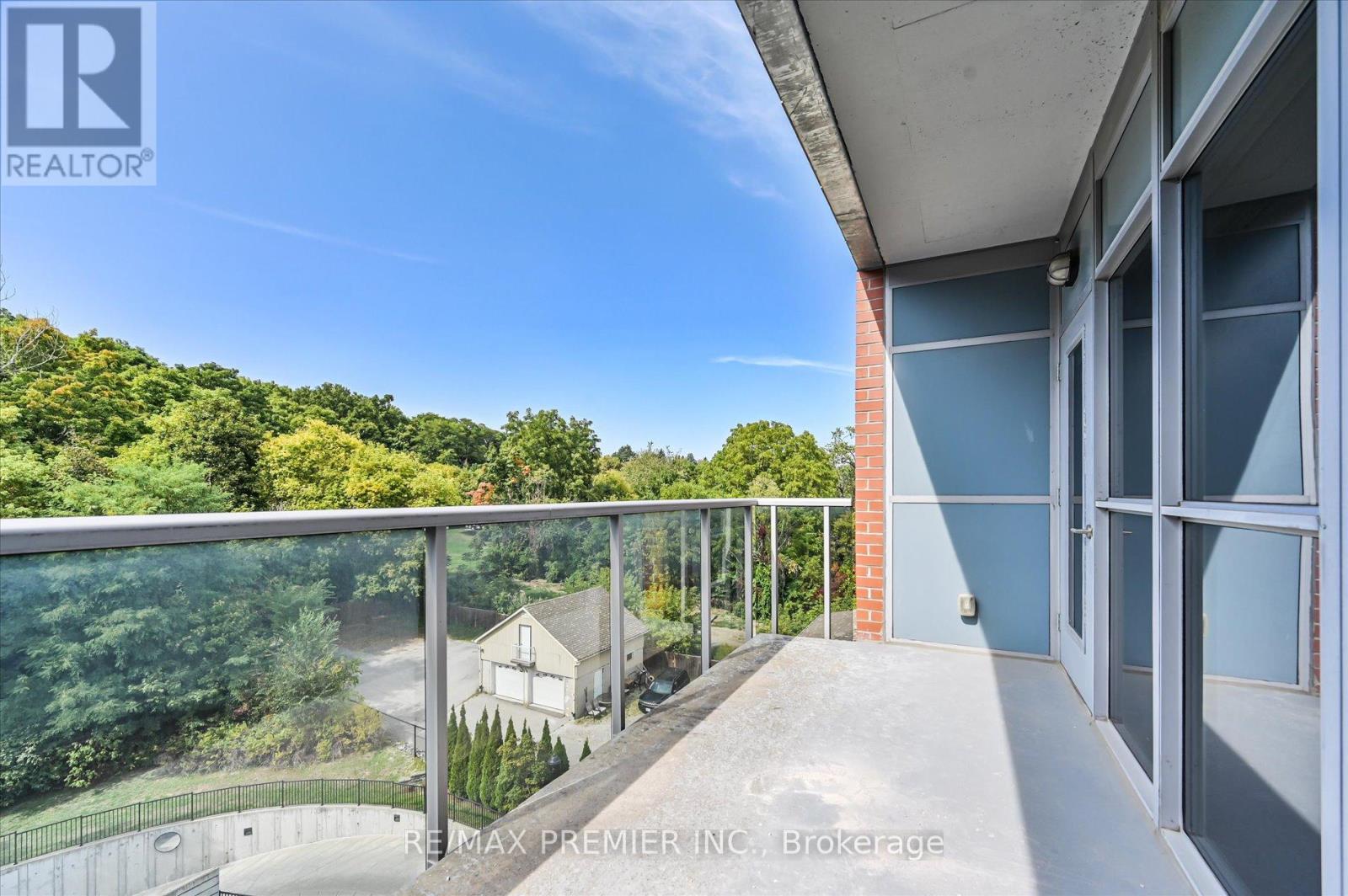 #517 8302 ISLINGTON AVENUE - 27