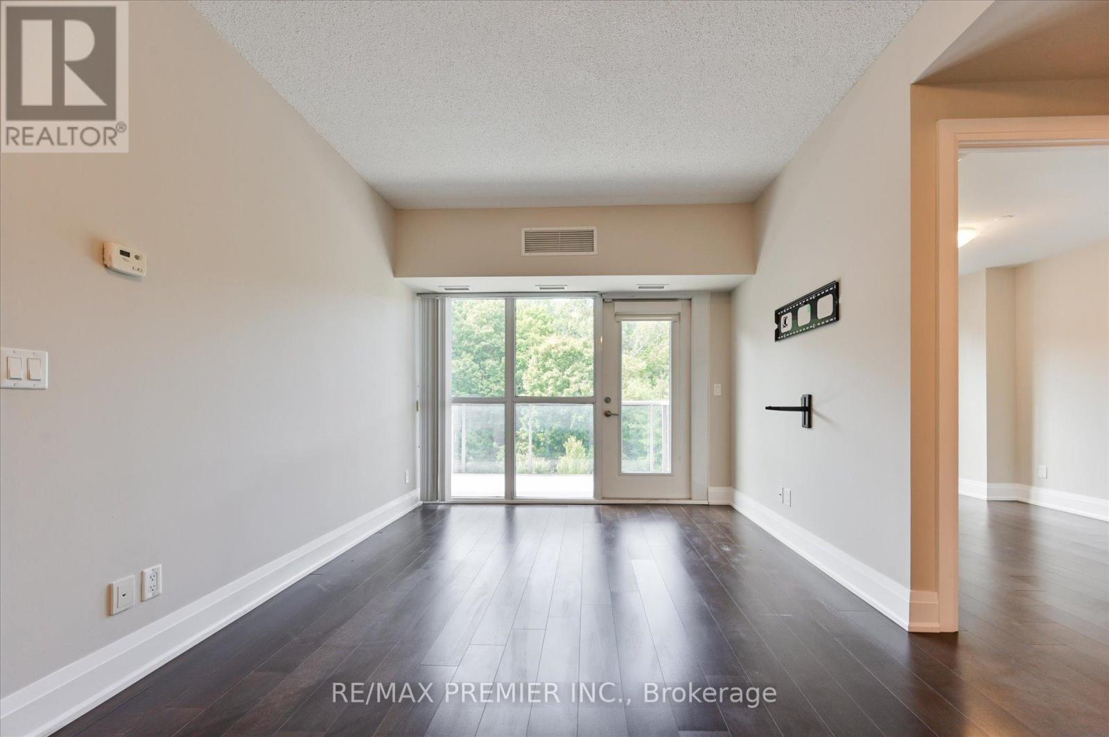 #517 8302 ISLINGTON AVENUE - 8