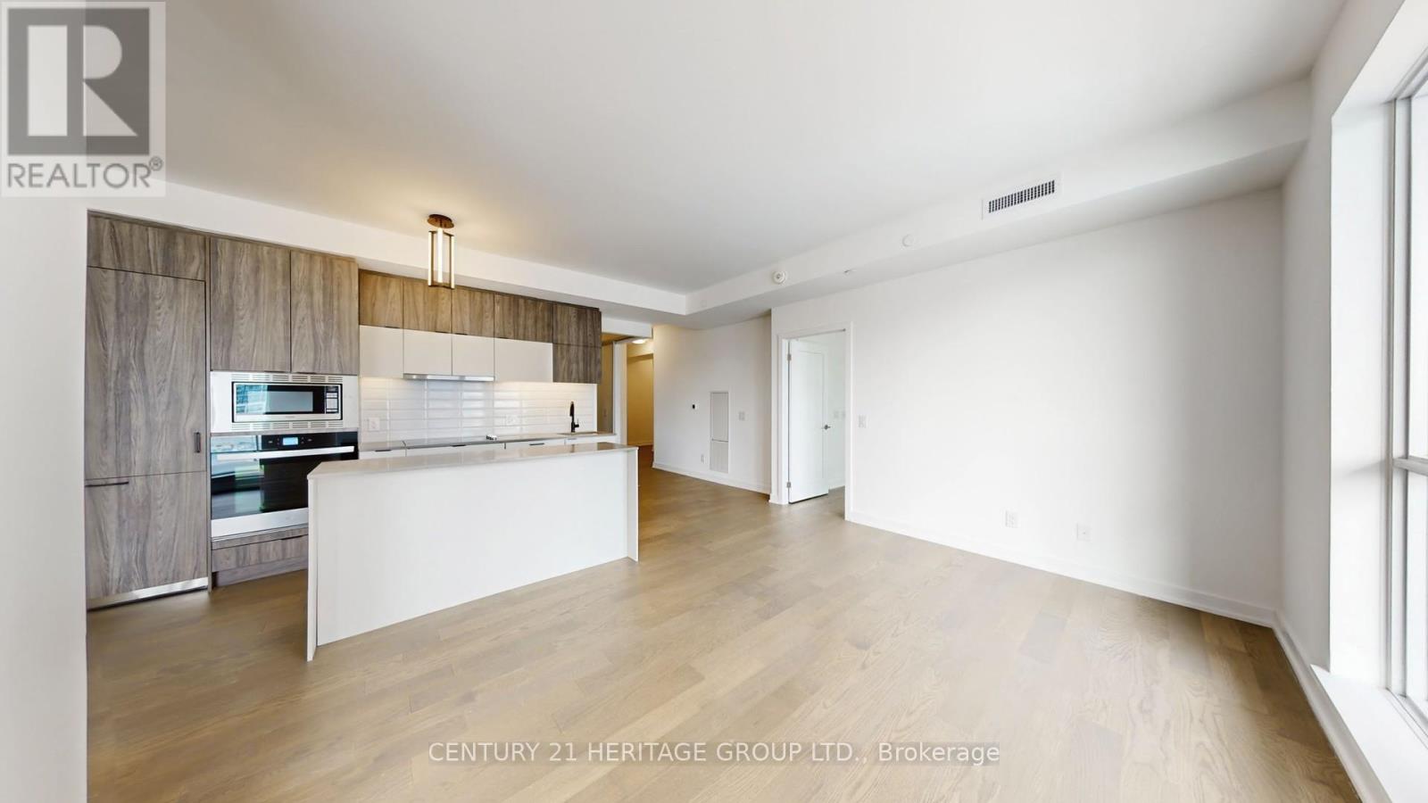 #225 8888 YONGE STREET - 17