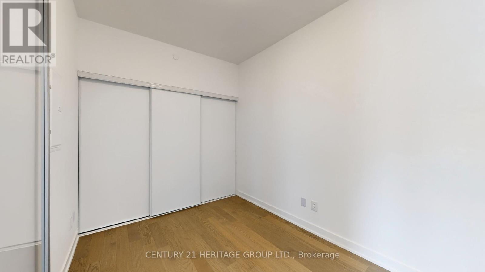 #225 8888 YONGE STREET - 31