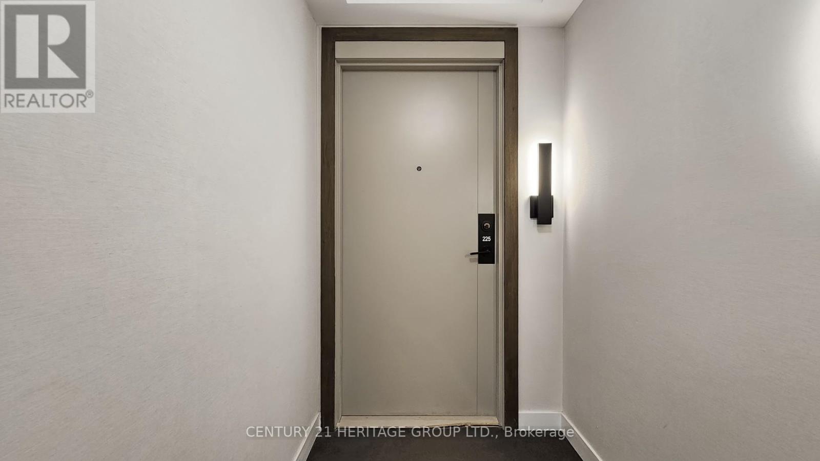 #225 8888 YONGE STREET - 38