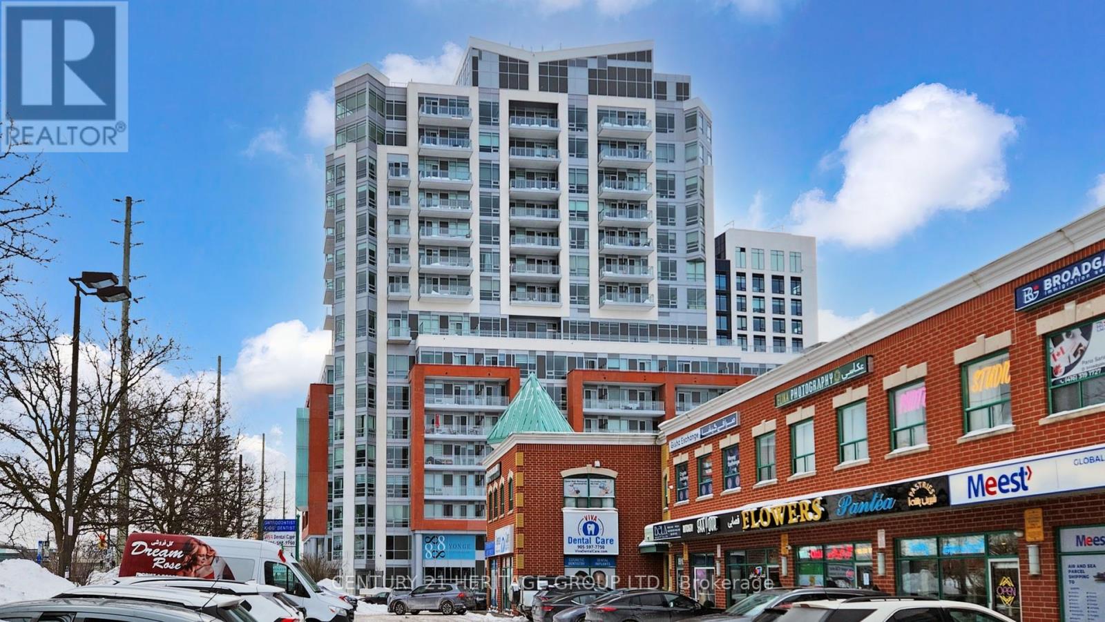 #225 8888 YONGE STREET - 4